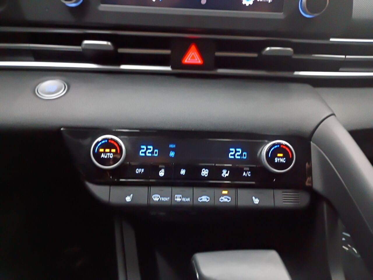 2021 Hyundai Elantra White Blainville - photo #26