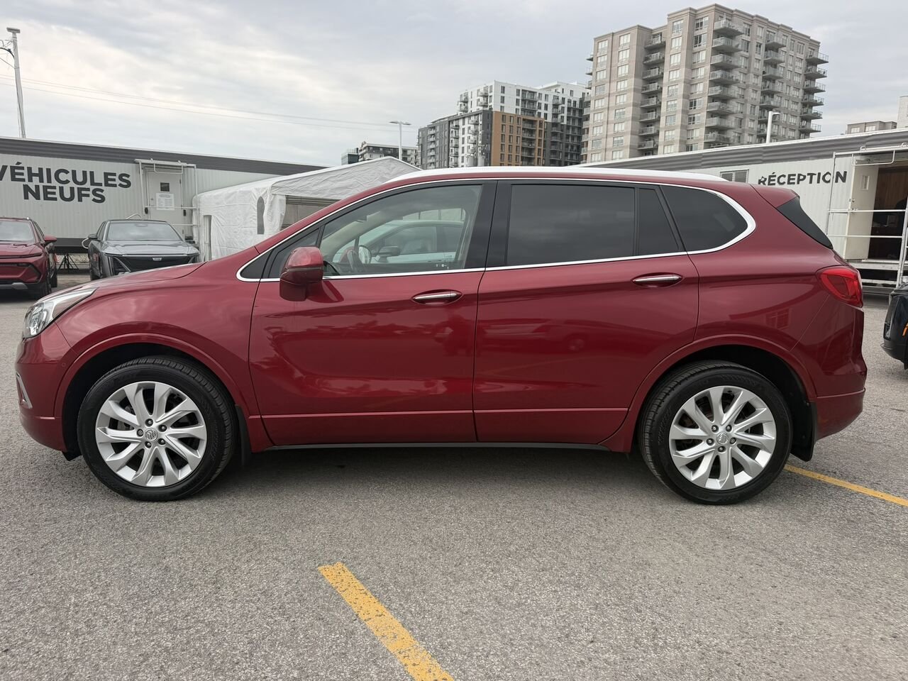 2017 Buick Envision PREMIUM II AWD Red Laval - photo #1
