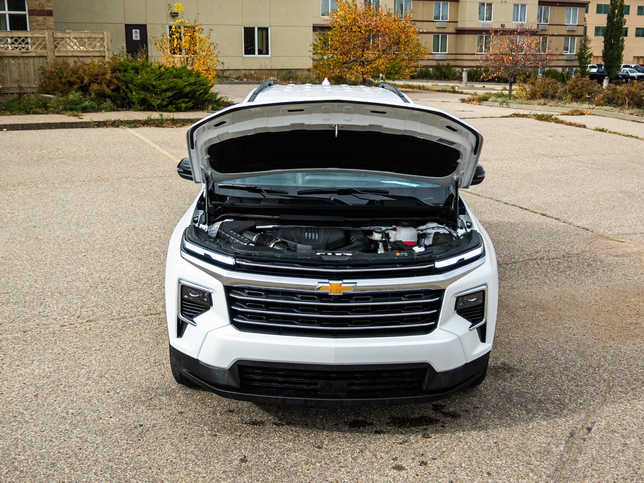 2026 Chevrolet Traverse AWD 4dr LT White Sherwood Park - photo #9
