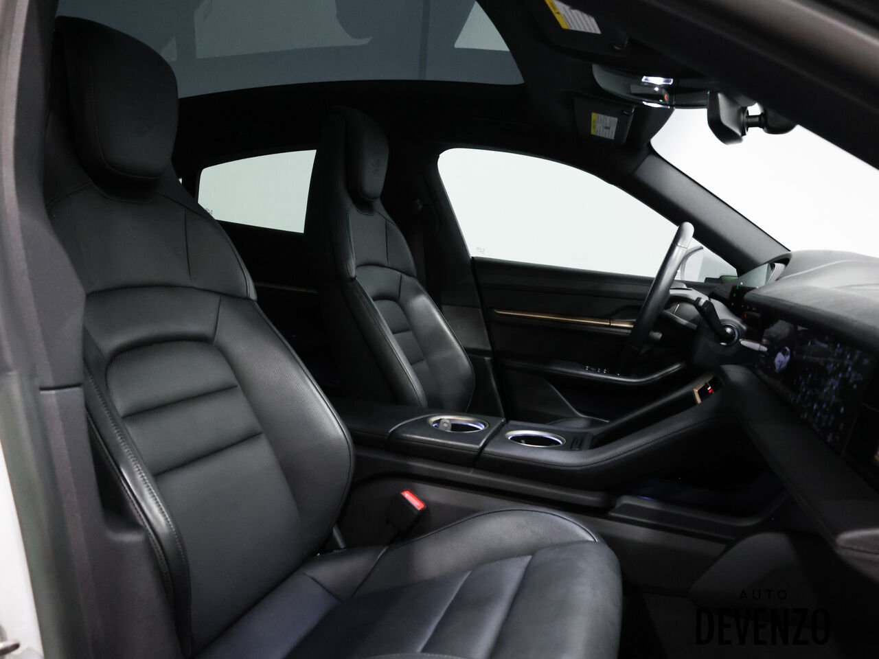 Porsche Taycan 2023 Blanc Saint-Eustache - photo #7