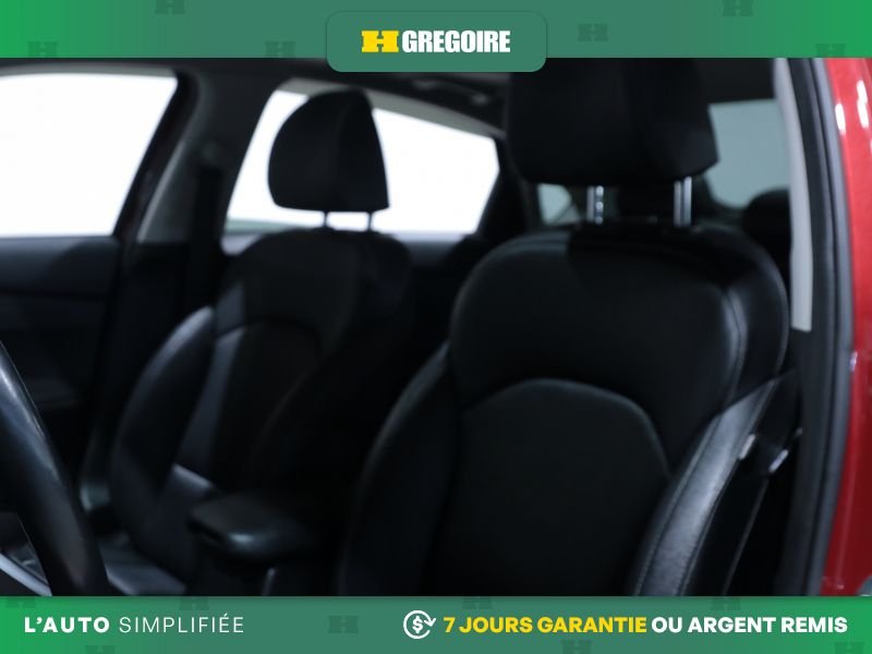 Kia Forte 2019 Rouge Blainville - photo #15