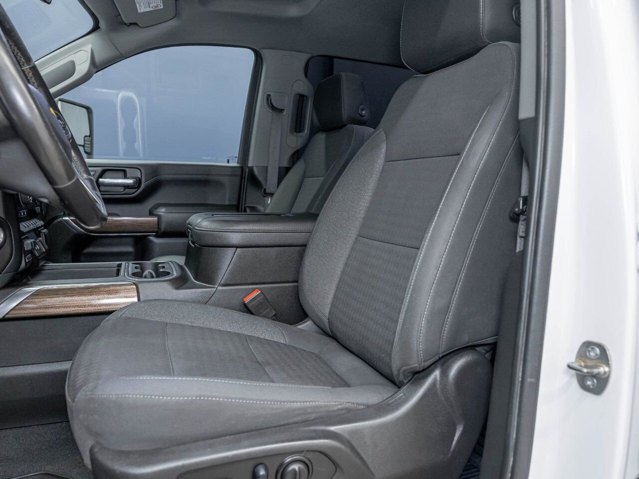 Chevrolet Silverado 2500HD LT CREW 4X4 DIESEL *PNBV 9900* BEDLINER CARPLAY 2022 Blanc Saint-Jérôme - photo #9