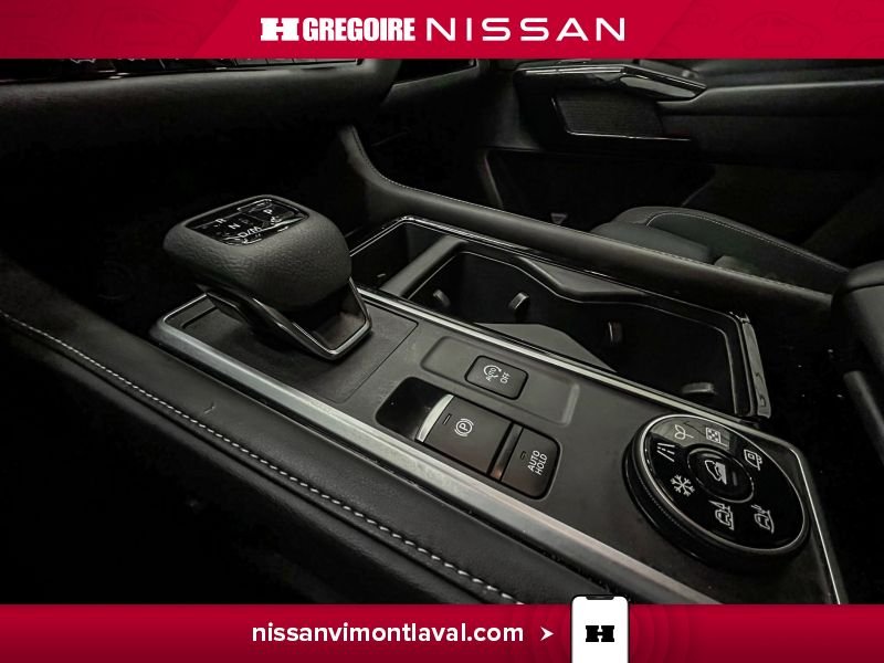 Nissan Pathfinder VY3735 | SV 4X4 TOIT PANO 8 PLACE CARPLAY CAMERA A PARTIR D 2024 Gris Laval - photo #22