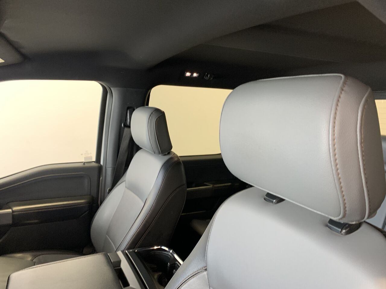 Ford F-150 Lightning LARIAT LARIAT cabine SuperCrew 4RM caisse de 5,5 pi 2023 Gris Châteauguay - photo #32