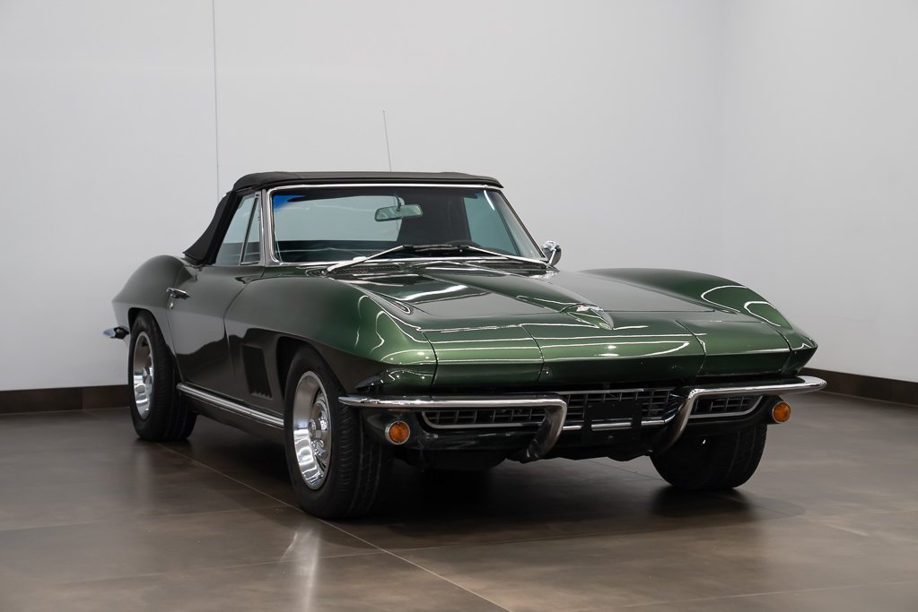Chevrolet Corvette 1967 Vert Montréal - photo #5