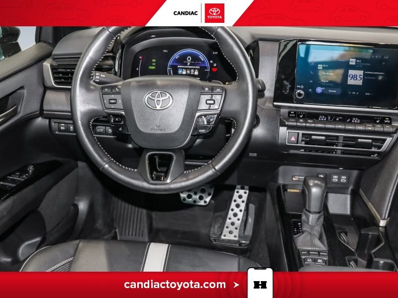 2025 Toyota Camry Grey Blainville - photo #13