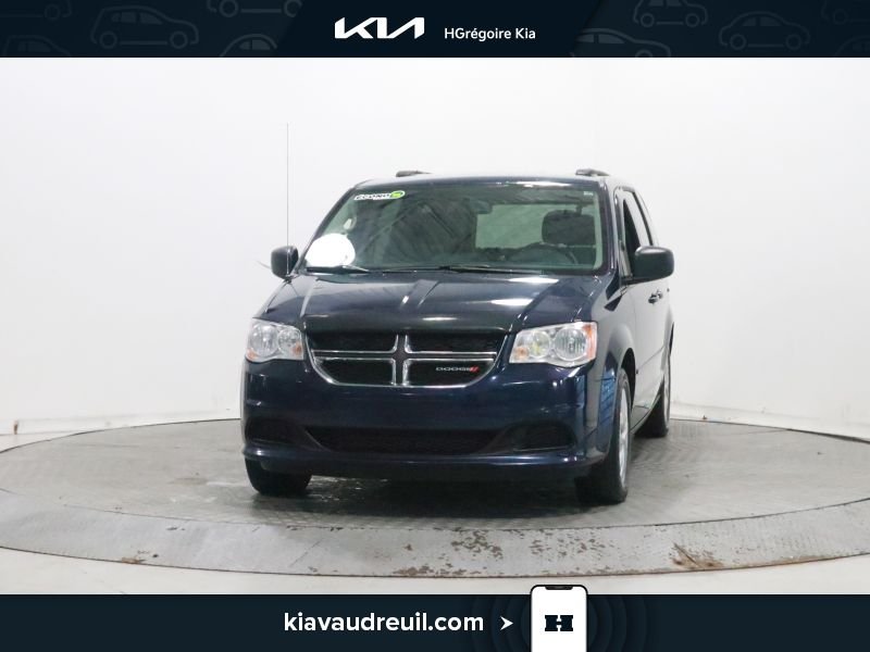2017 Dodge GR Caravan Blue Laval - photo #0