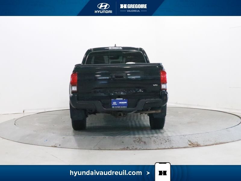 2018 Toyota Tacoma Black Laval - photo #8