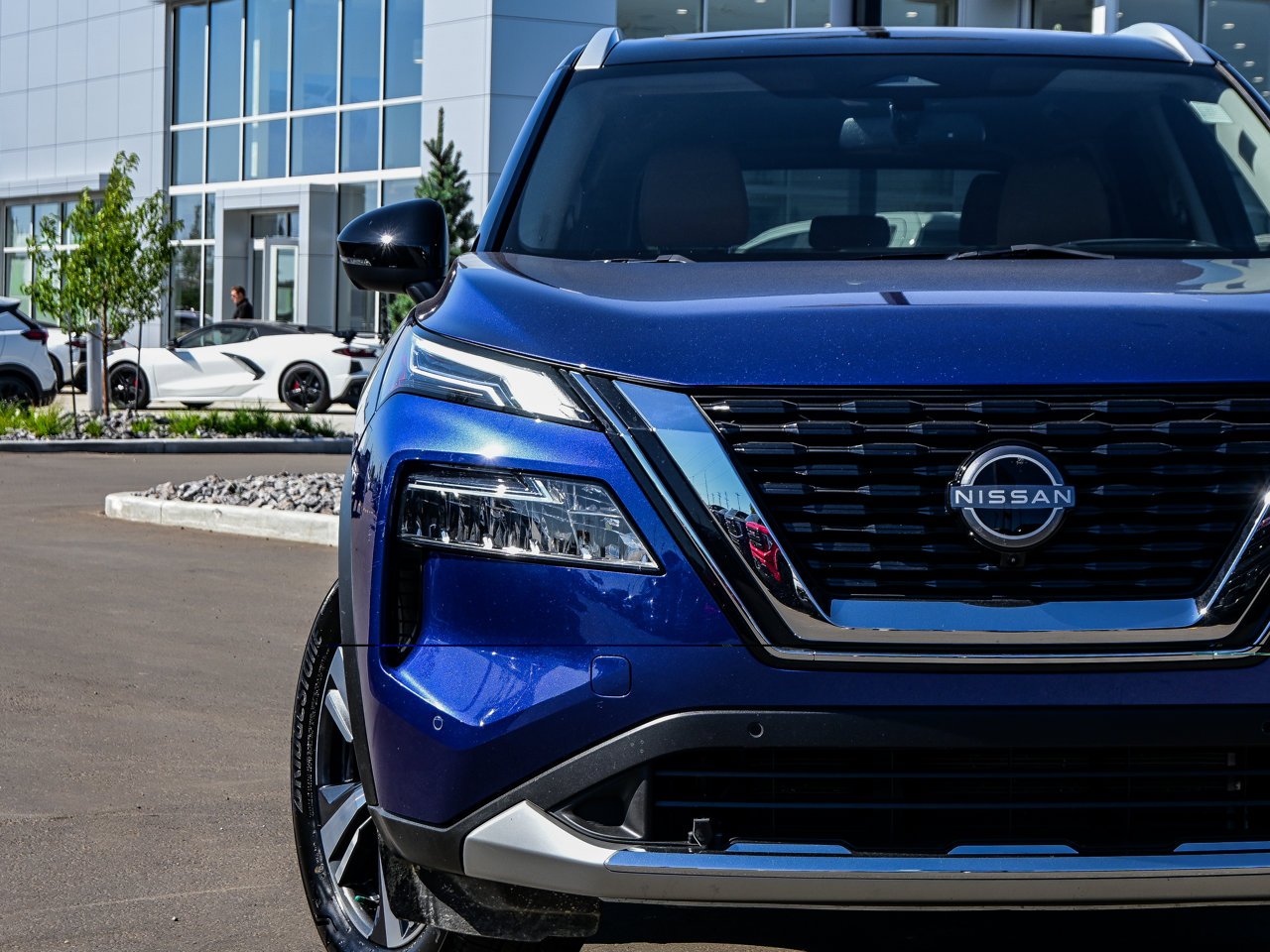 2023 Nissan Rogue AWD Platinum Blue Sherwood Park - photo #4