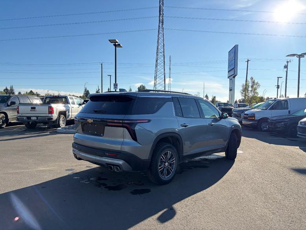 2026 Chevrolet Traverse AWD 4dr LT Grey Sherwood Park - photo #4