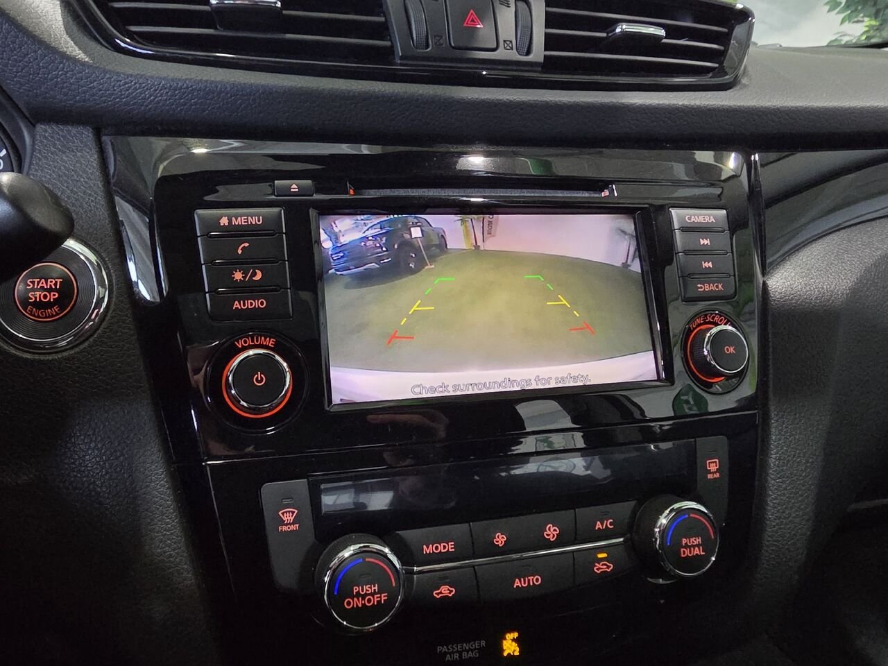 2019 Nissan Qashqai White  - photo #20