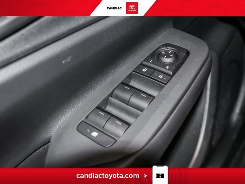 Toyota Prius 2024 Blanc Laval - photo #17