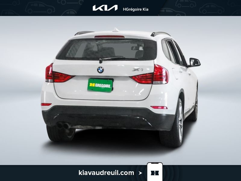 BMW X1 2014 Blanc Laval - photo #6