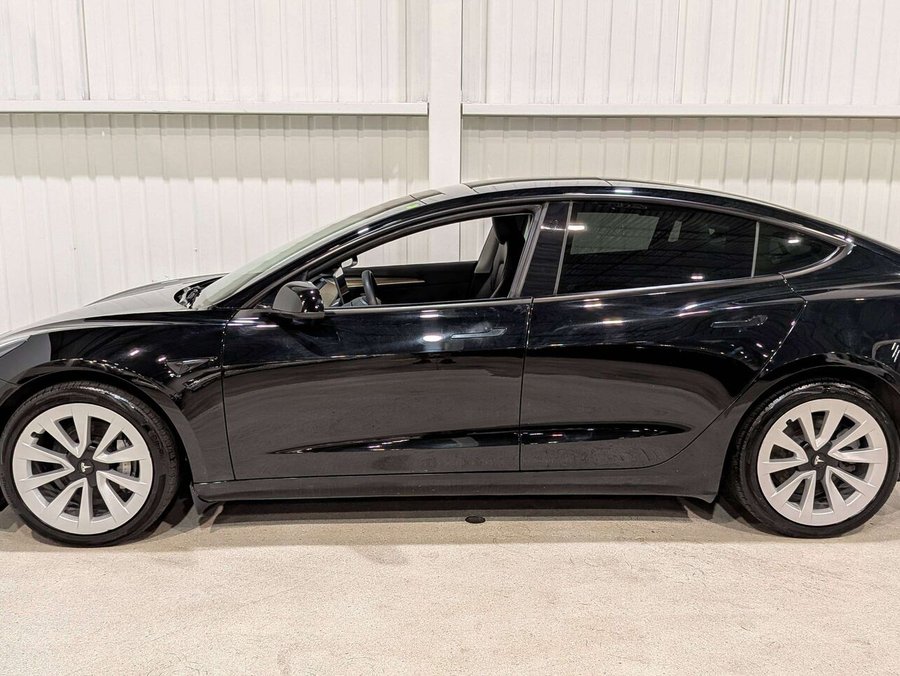 Tesla Model 3 Standard Range RWD *Ltd Avail* 2022 Noir