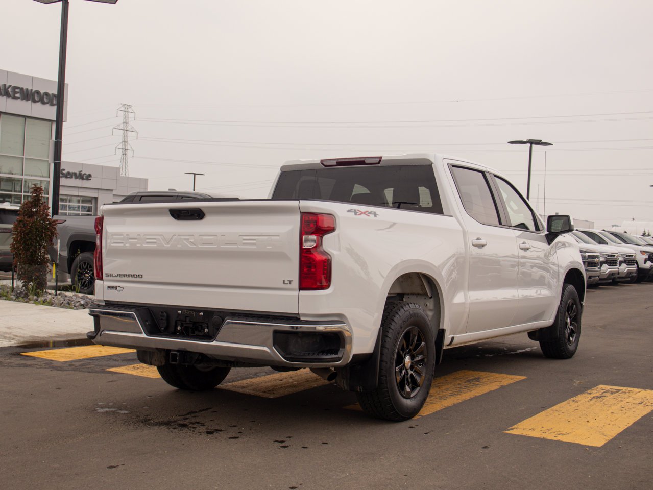 2025 Chevrolet Silverado 1500 4WD Crew Cab 147 LT White Sherwood Park - photo #9