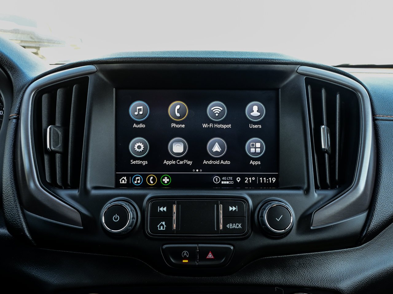 2022 GMC Terrain AWD 4dr AT4 White Sherwood Park - photo #26