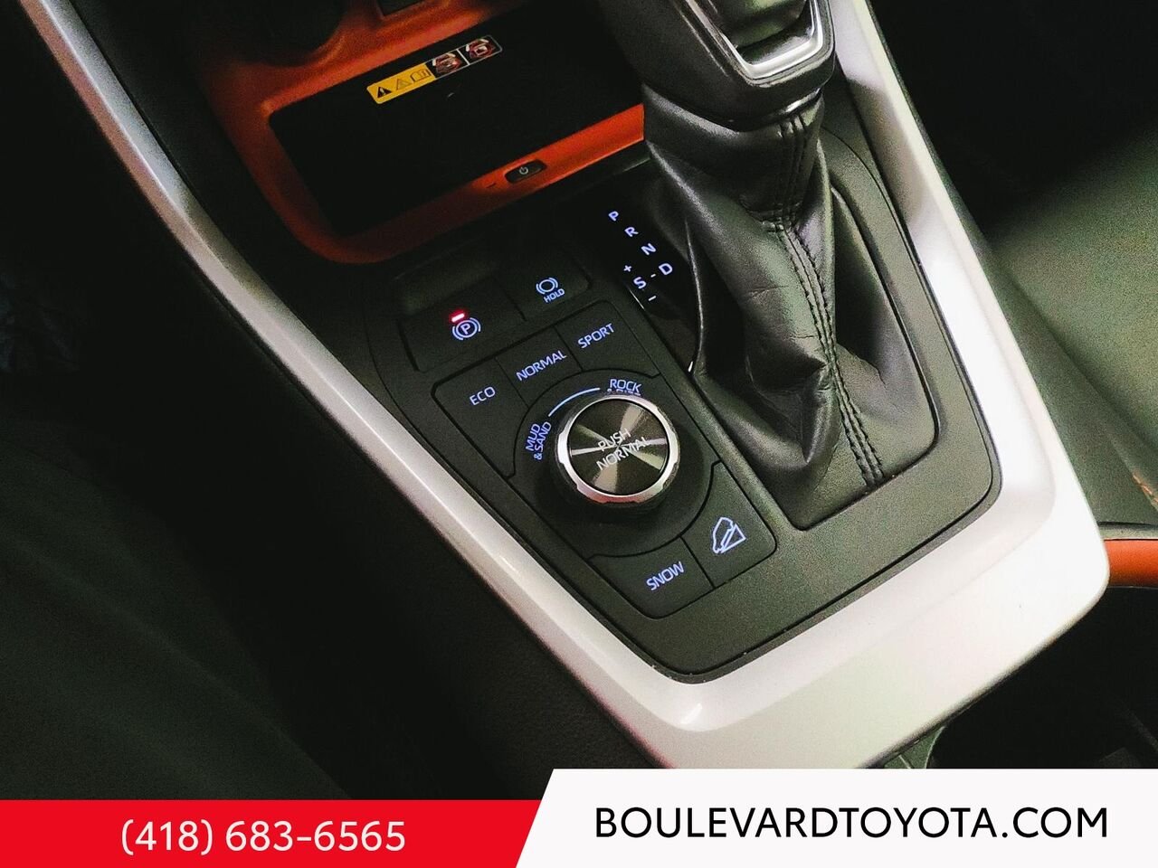 2024 Toyota RAV4 97734B-130 | TRAIL Midnight Black Metallic Québec - photo #17
