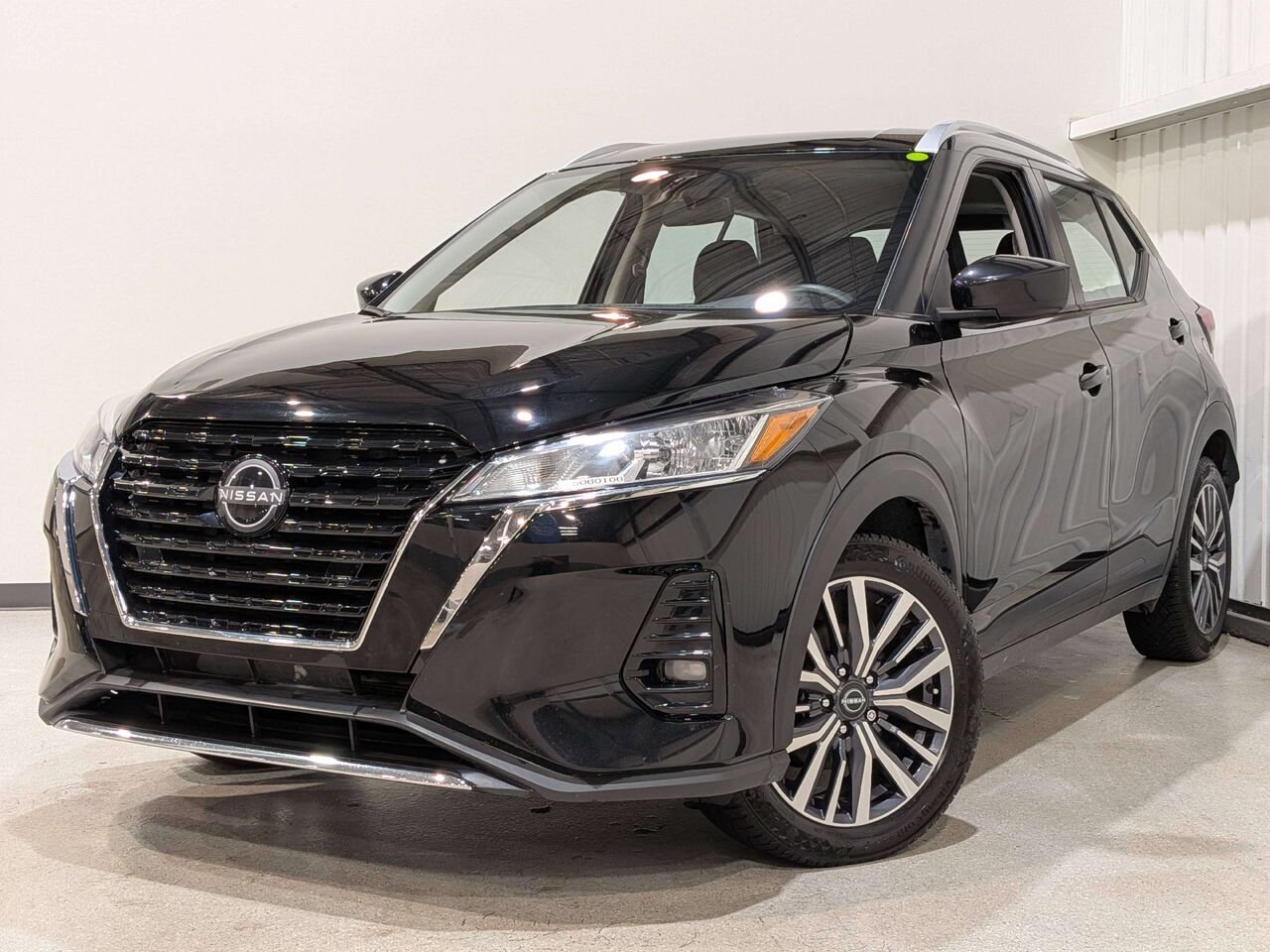 Nissan Kicks SV FWD 2024 Noir Val-David - photo #0