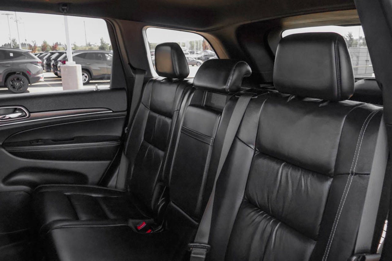 2016 Jeep Grand Cherokee 4WD 4dr Limited Black Sherwood Park - photo #31