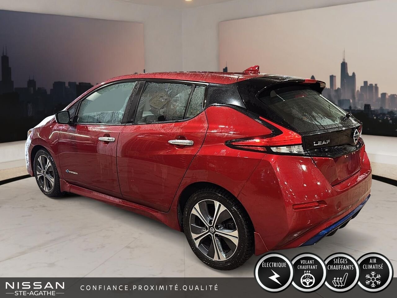 Nissan LEAF S à hayon 2019 Rouge Saint-Jérôme - photo #4