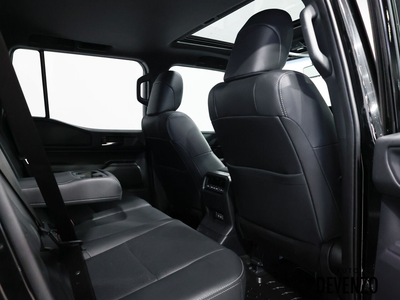 2024 Toyota Land Cruiser Black Saint-Eustache - photo #8
