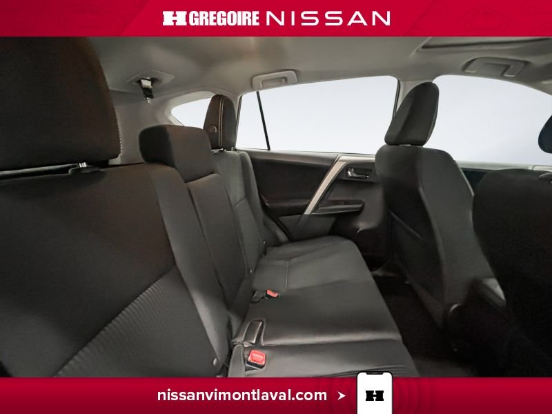 2015 Toyota Rav 4 Grey Laval - photo #12