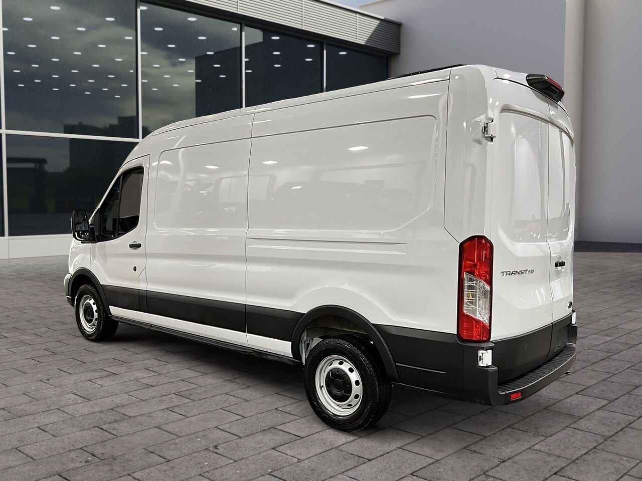 2025 Ford Transit fourgon utilitaire White Québec - photo #21