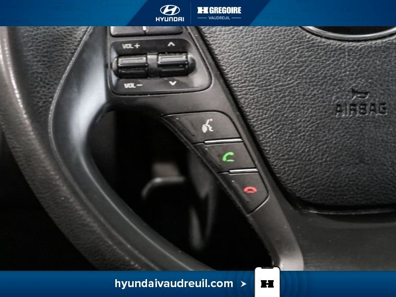 2018 Kia Forte5 White Saint-Eustache - photo #20