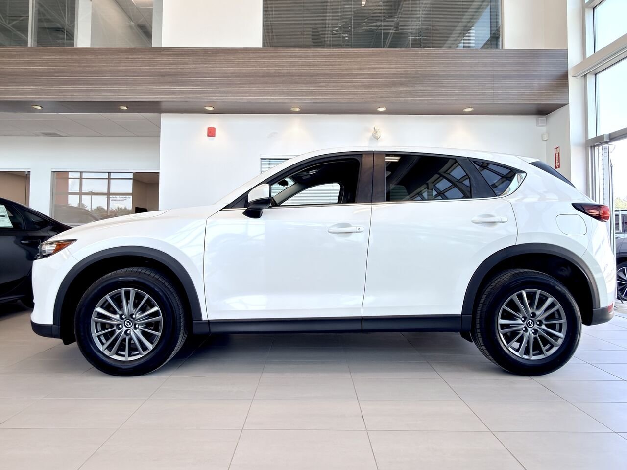 Mazda CX-5 2017 Blanc Notre-Dame-des-Prairies - photo #7