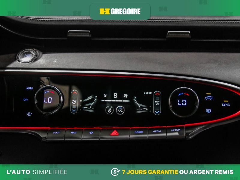 2022 Genesis GV70 Silver Saint-Léonard - photo #25