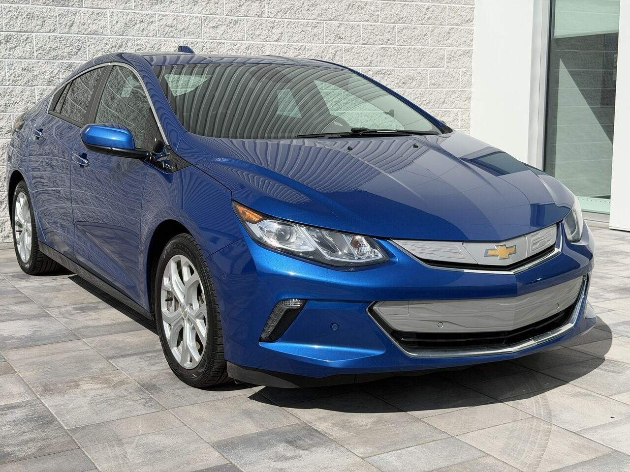Chevrolet Volt Premier Hybride 2017 Bleu Laval - photo #0