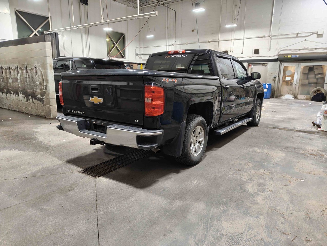 2016 Chevrolet Silverado 1500 4WD Crew Cab 143.5 LT w/1LT Black Sherwood Park - photo #5