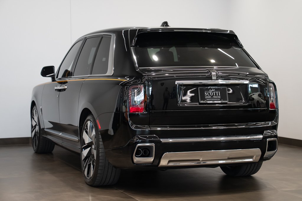 2025 Rolls-Royce Cullinan Black Saint-Eustache - photo #5