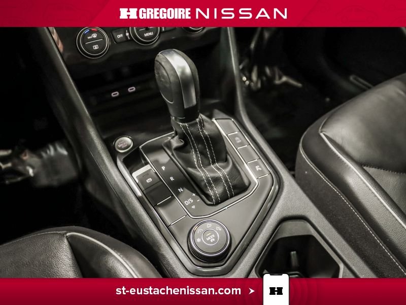 2021 Volkswagen Tiguan White Laval - photo #26