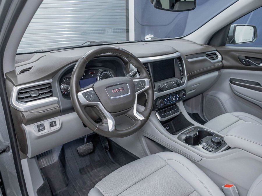 GMC Acadia SLT AWD *NAV* CUIR SIÈGES CHAUF HAYON ELECT BOSE 2023 Gris