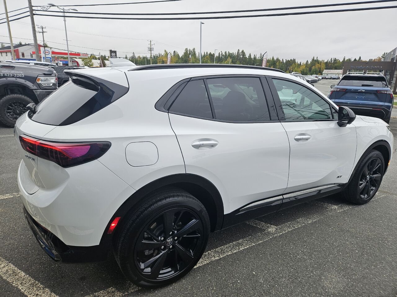 Buick Envision Tourisme sport 4 portes TI 2024 Blanc Thetford Mines - photo #2