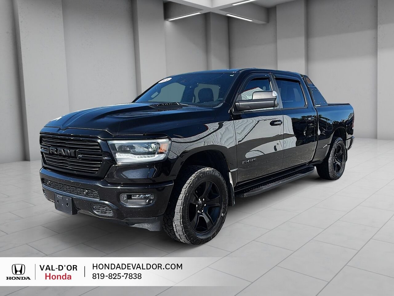 2024 Ram 1500 Sport cabine d'équipe 4x4 caisse de 6 pi 4 po Black Val-d'Or - photo #0