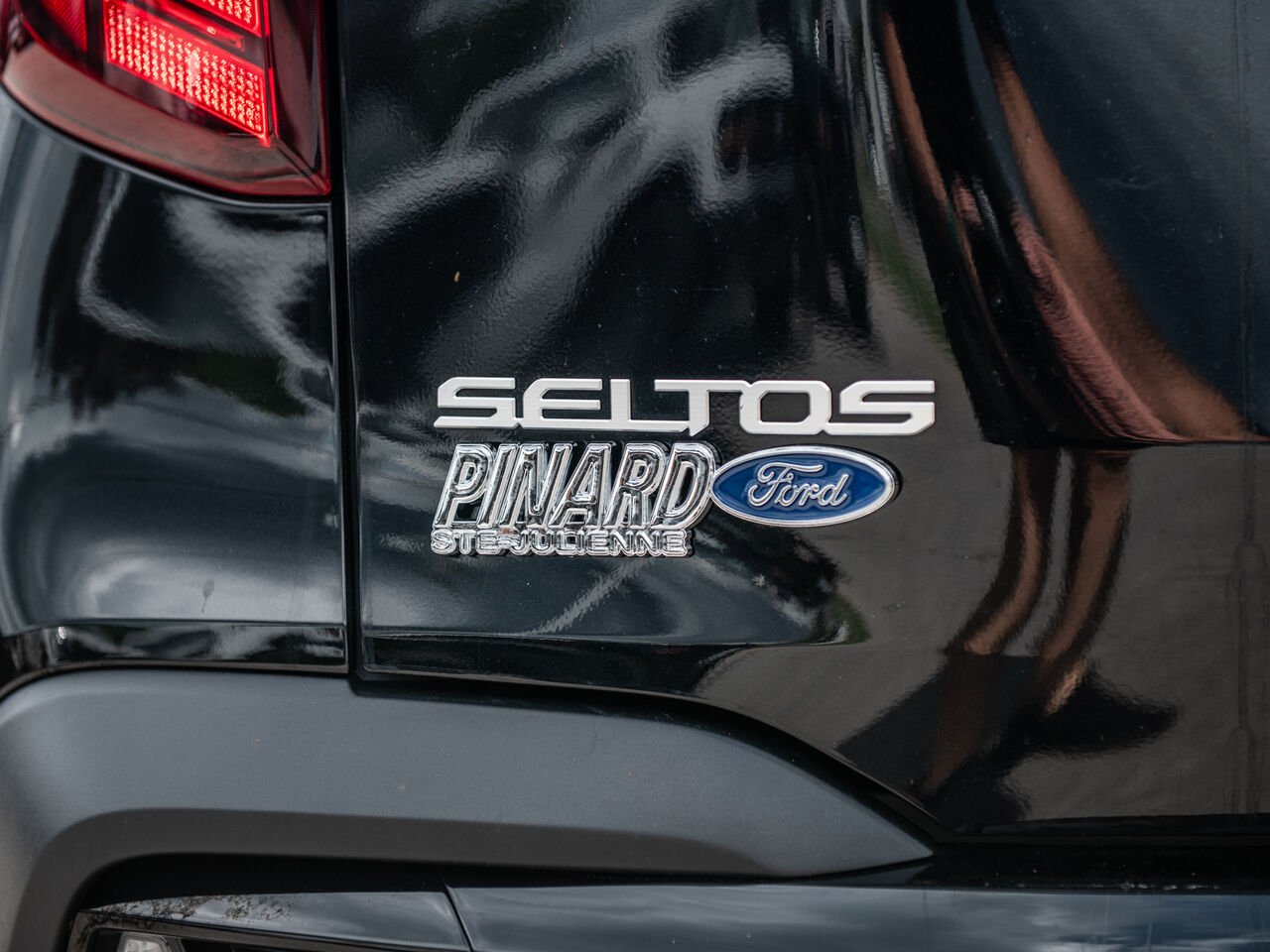 2024 Kia Seltos Black Sainte-Julienne - photo #5