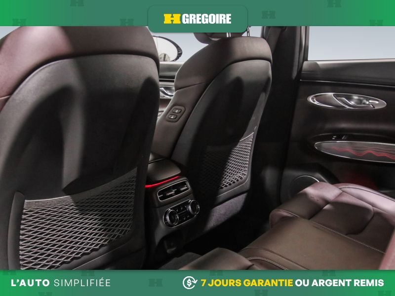 2022 Genesis GV70 Silver Saint-Léonard - photo #30