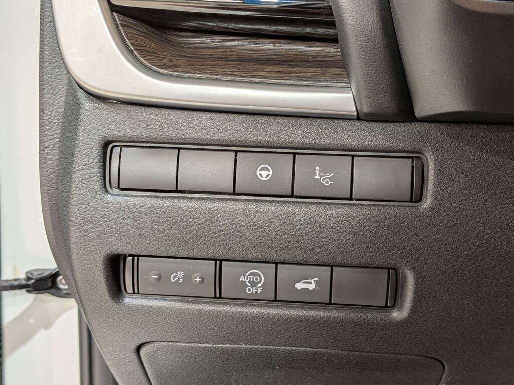 2024 Nissan Rogue AWD Platinum White Val-David - photo #35