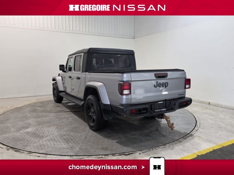 2021 Jeep Gladiator White Laval - photo #7
