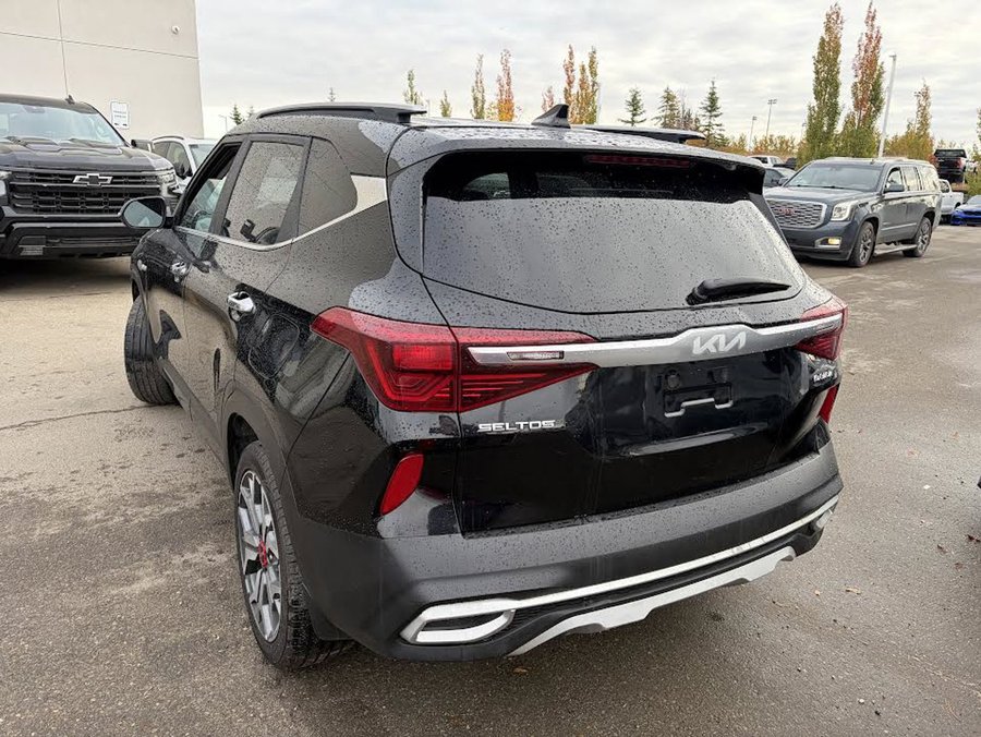 2022 Kia Seltos SX Turbo AWD 1.6L | Heated Seats Black