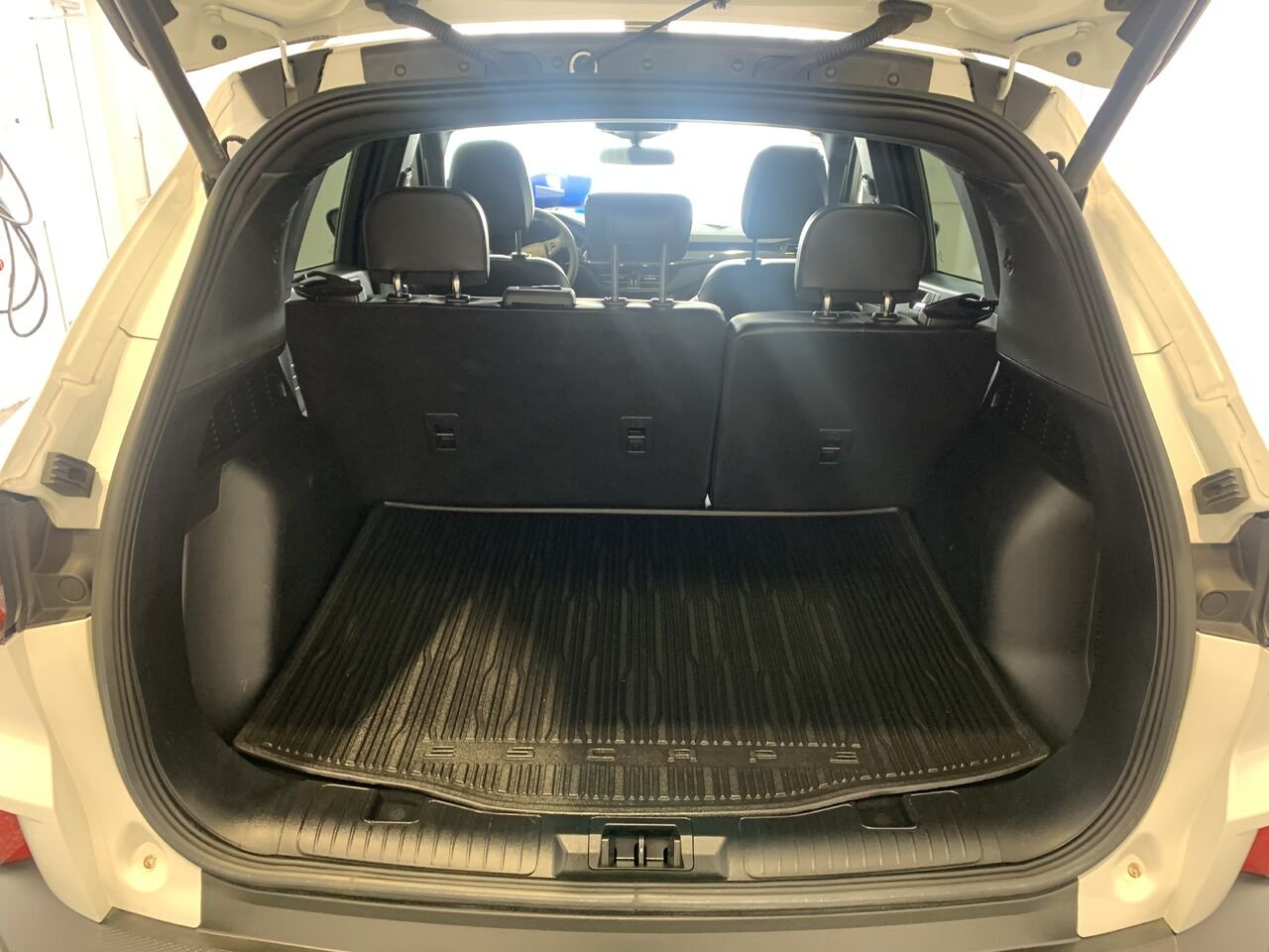 2025 Ford Escape ST-LINE HYBRIDE AWD White Châteauguay - photo #9
