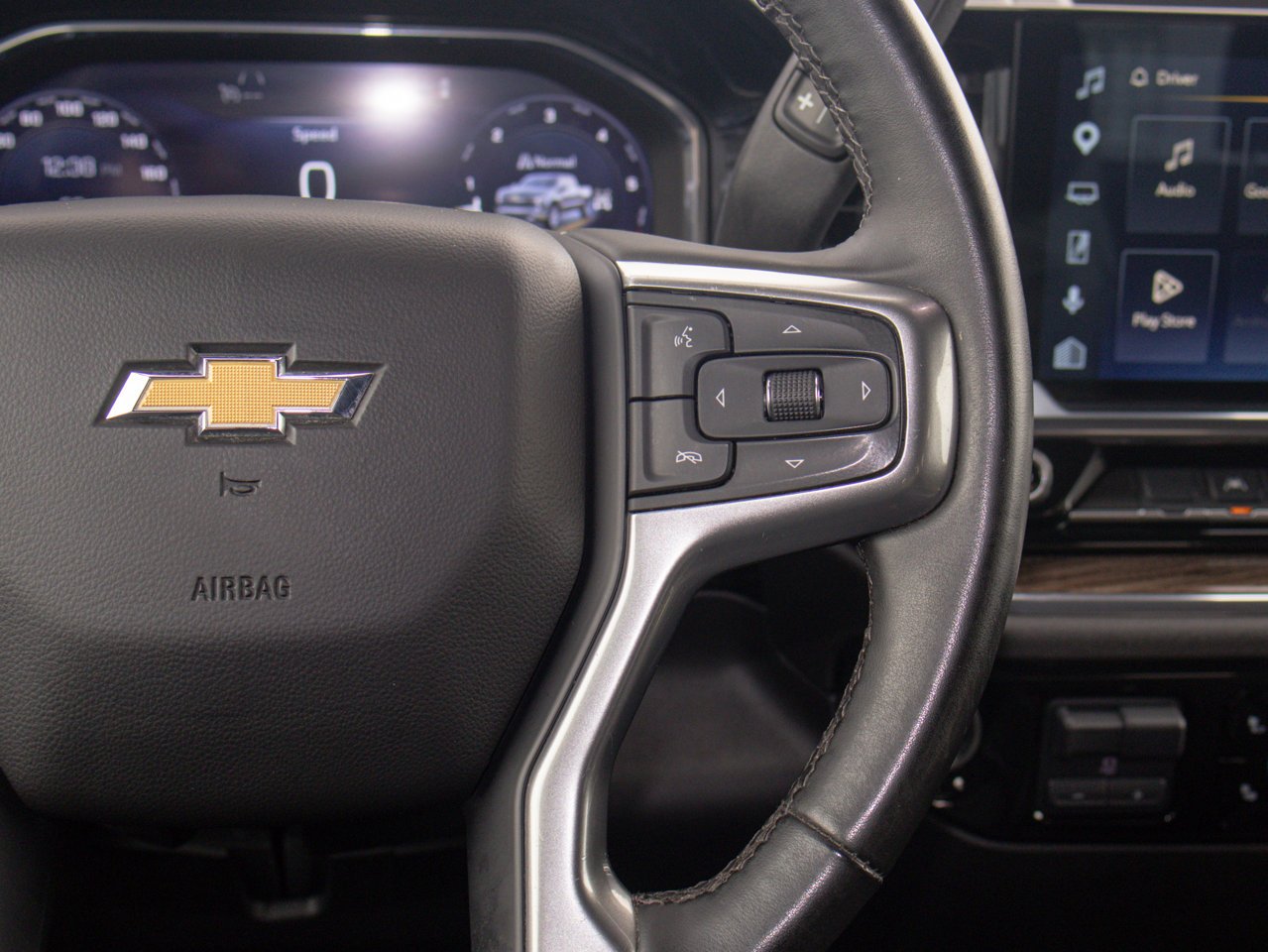2025 Chevrolet Silverado 1500 4WD Crew Cab 147 LT White Sherwood Park - photo #21