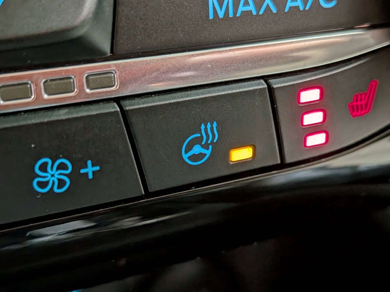 2022 Ford Escape Titanium Plug-In Hybrid FWD White Val-David - photo #14
