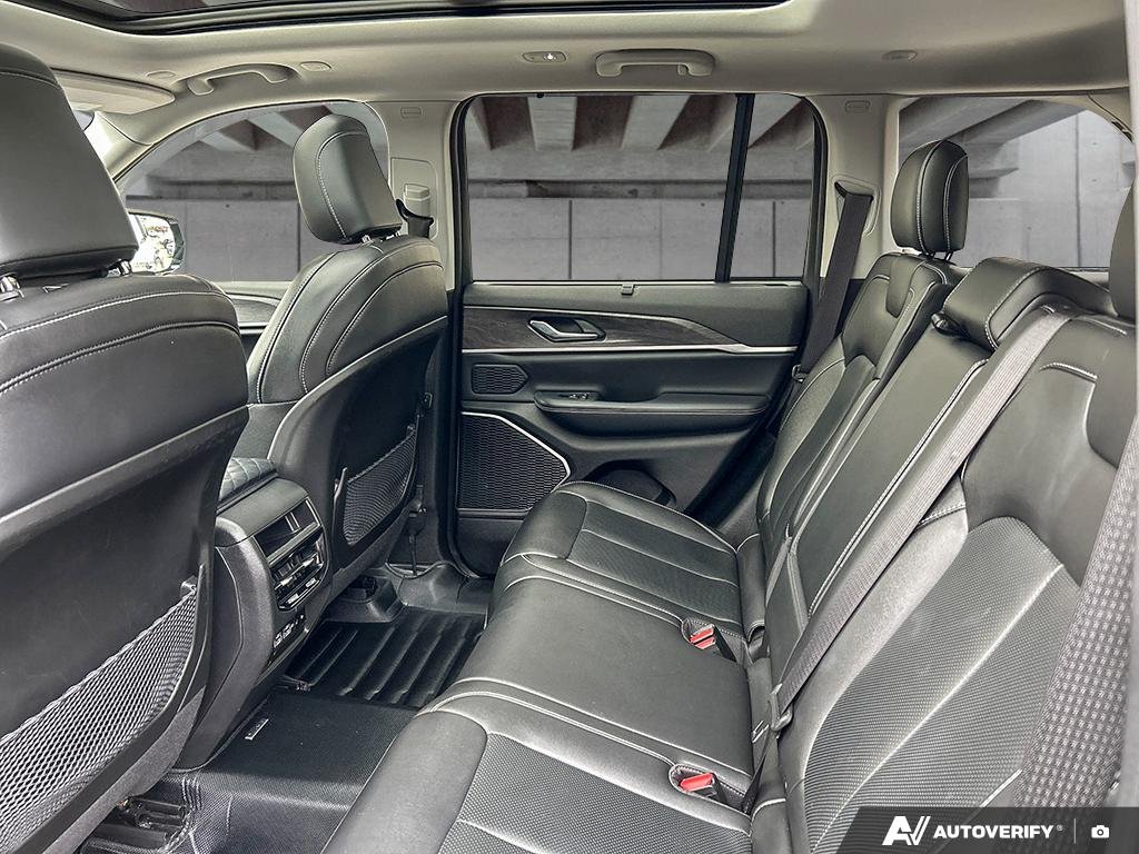 2023 Jeep Grand Cherokee 2602411A | Limited Edmonton - photo #22