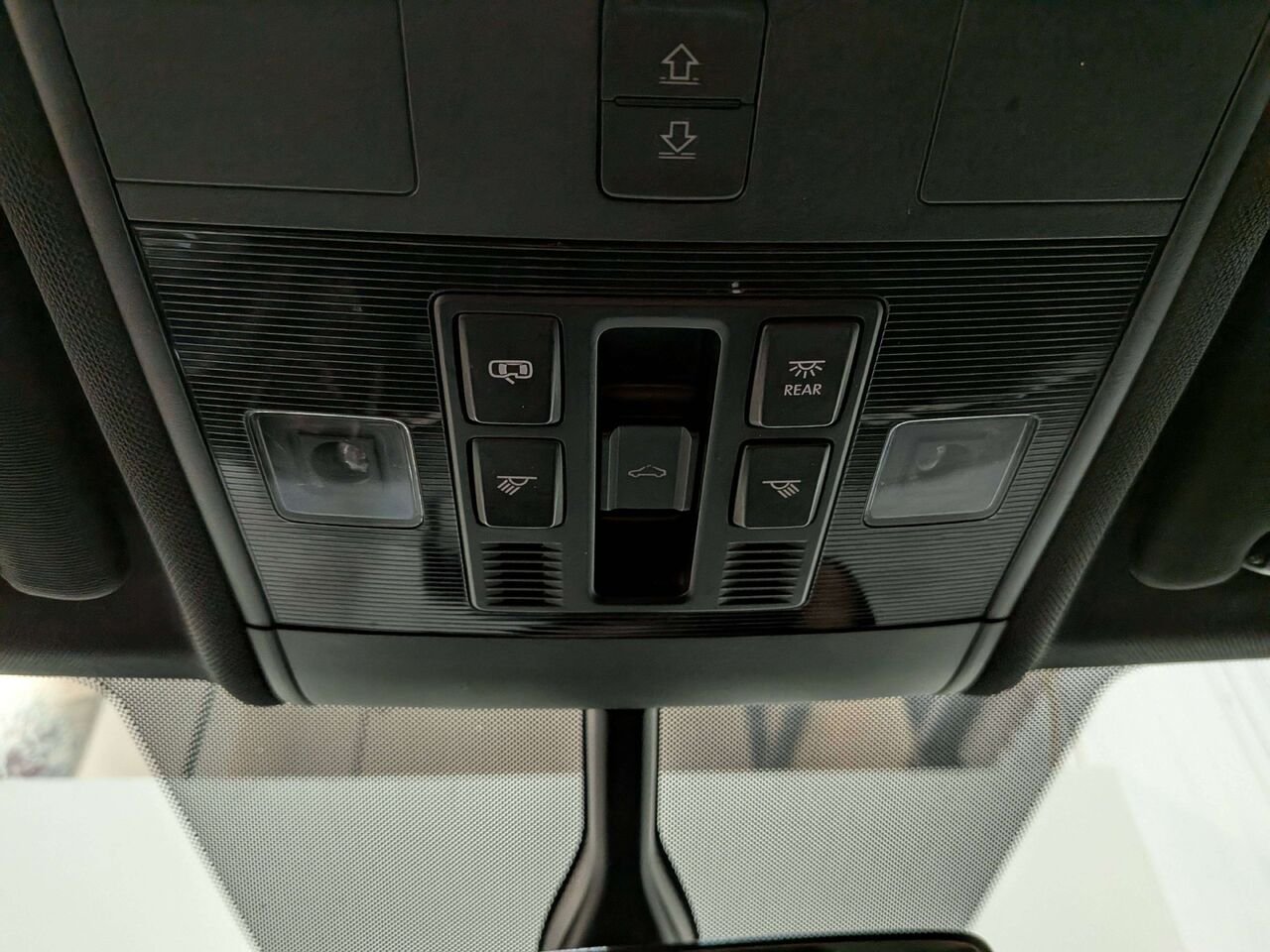2020 Volkswagen Atlas Cross Sport Comfortline 2.0 TSI 4MOTION Black Val-David - photo #32