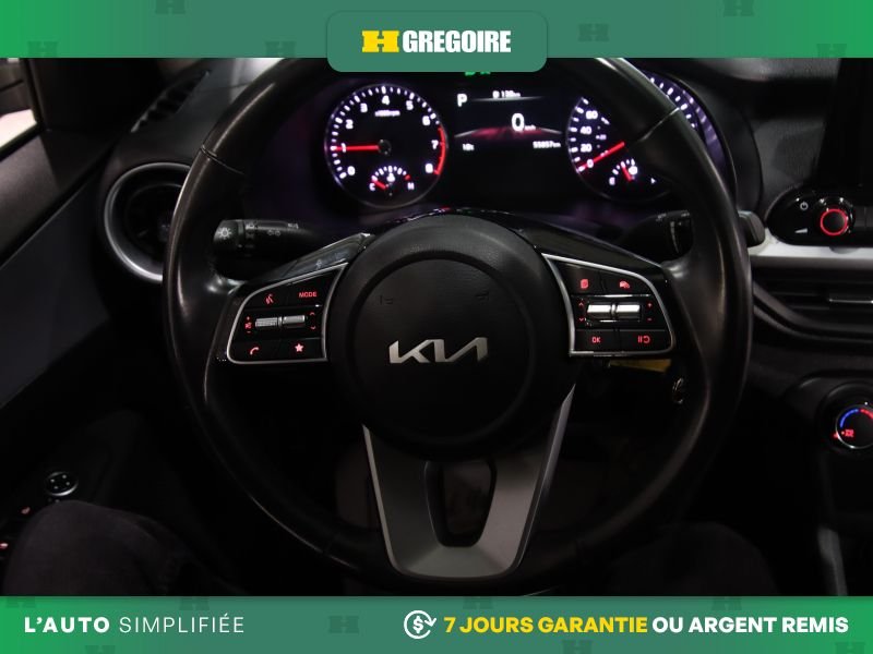 2024 Kia Forte Black Laval - photo #16