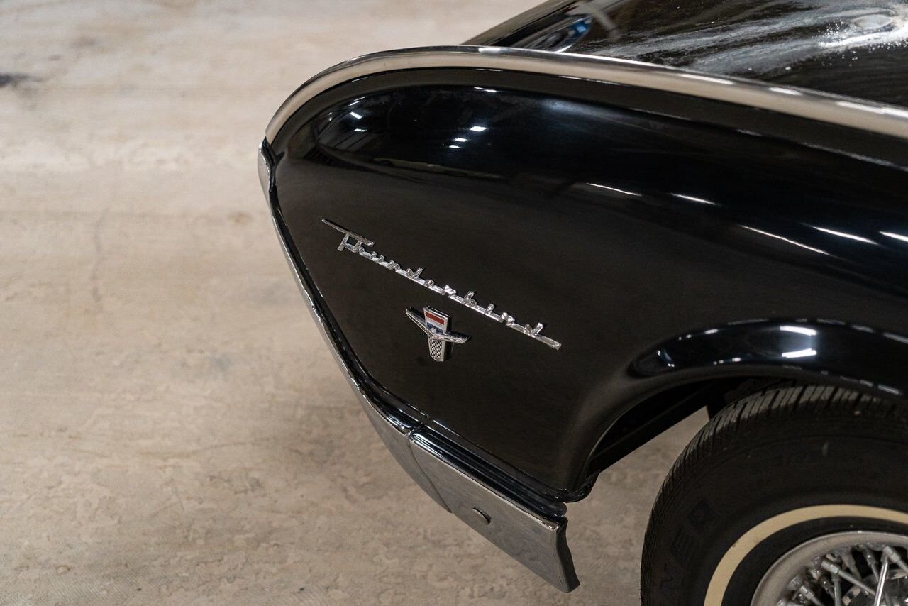 Ford Thunderbird **PRICE IN USD** Roadster project car Extremely rare 1962 Noir Montréal - photo #41