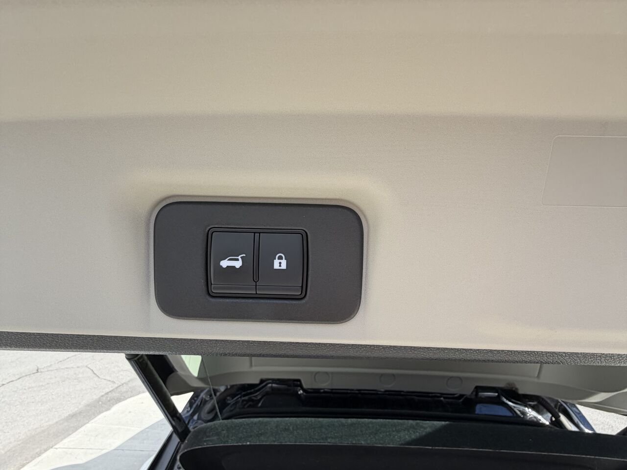 Nissan ARIYA awd carplay jamais accidenté 430 d'autonomie 2024 Blanc Châteauguay - photo #12